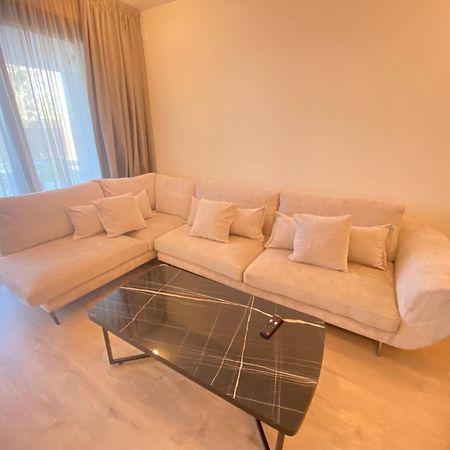 Sunset Gardens - Holiday Apartments - By Tlv Living Lemesós Eksteriør bilde