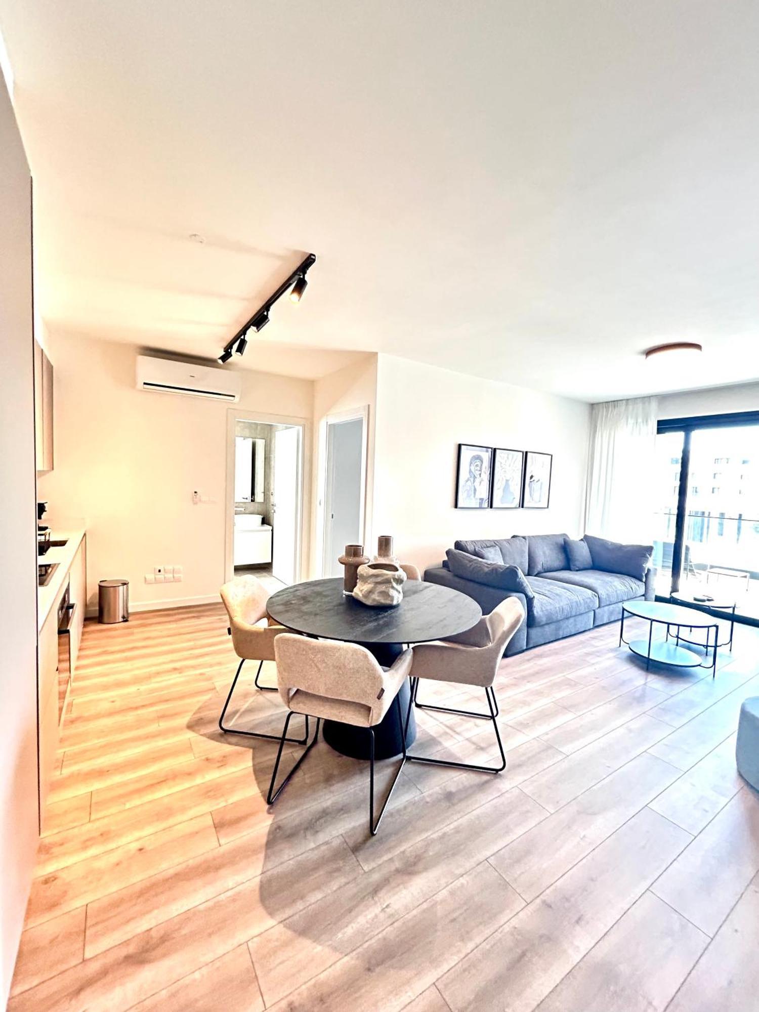 Sunset Gardens - Holiday Apartments - By Tlv Living Lemesós Eksteriør bilde