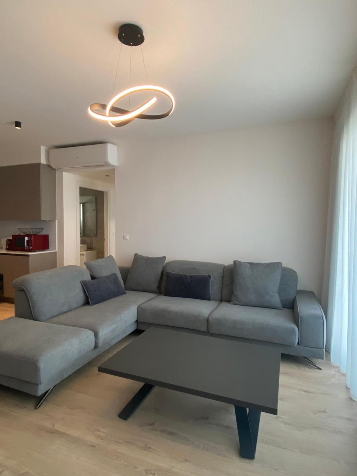 Sunset Gardens - Holiday Apartments - By Tlv Living Lemesós Eksteriør bilde