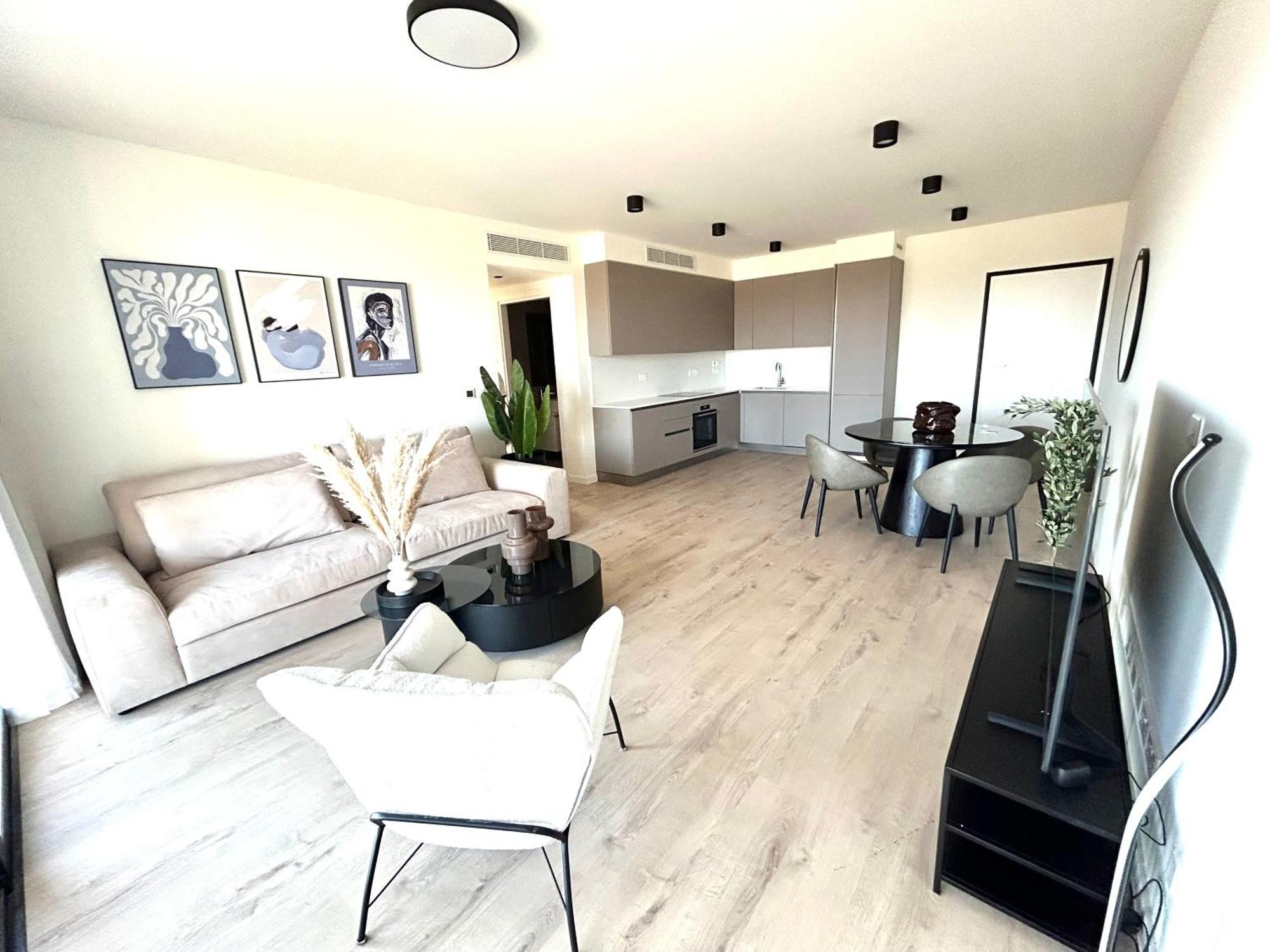 Sunset Gardens - Holiday Apartments - By Tlv Living Lemesós Eksteriør bilde