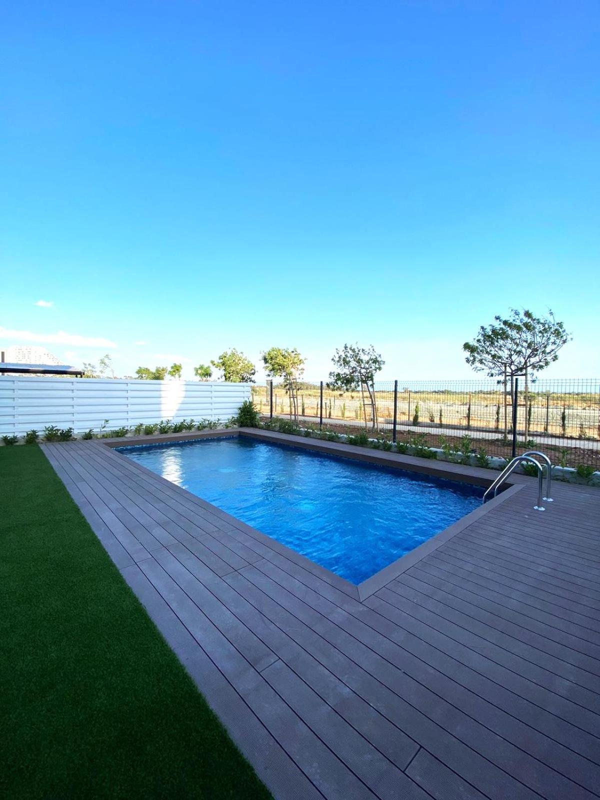 Sunset Gardens - Holiday Apartments - By Tlv Living Lemesós Eksteriør bilde