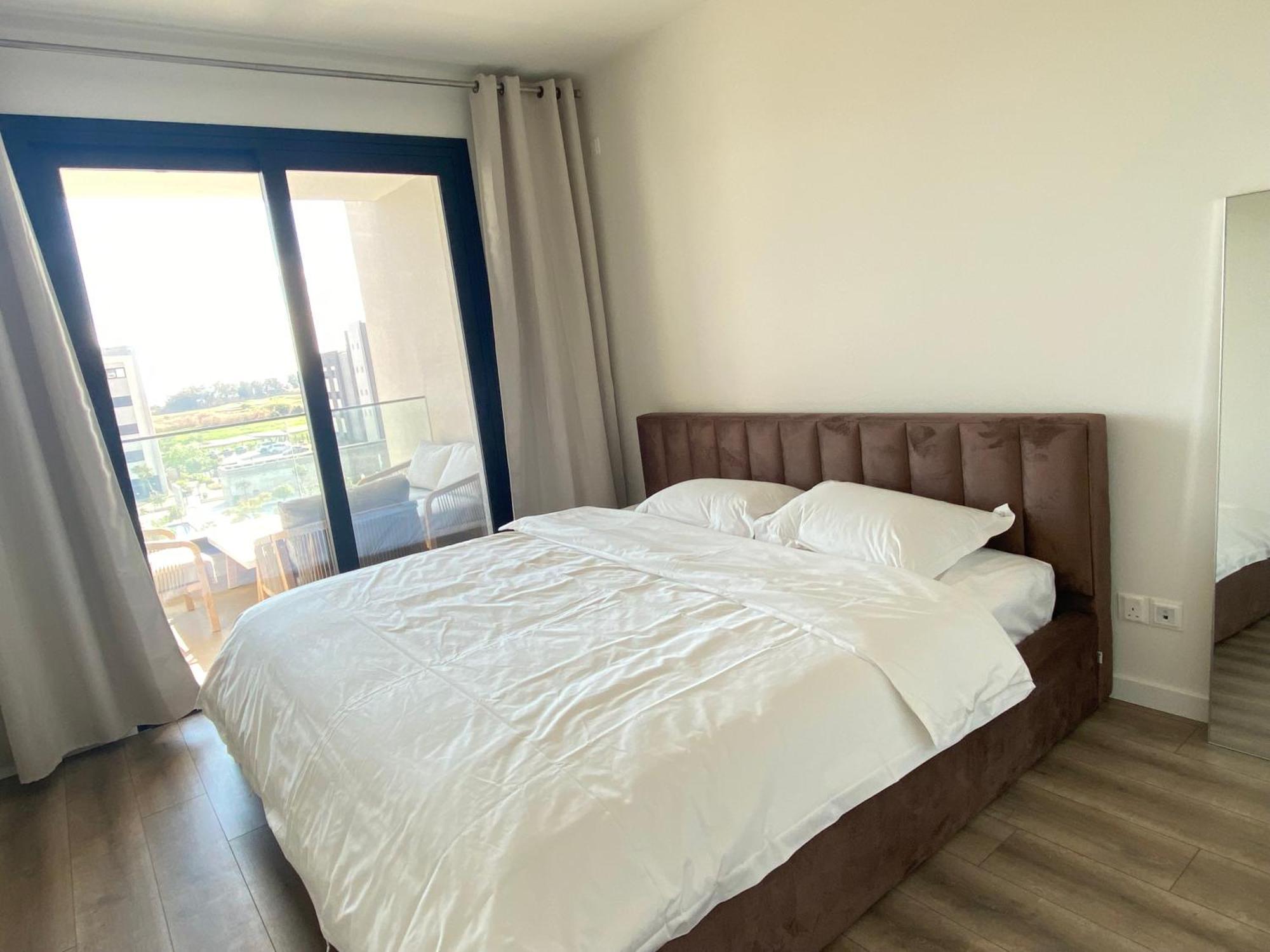 Sunset Gardens - Holiday Apartments - By Tlv Living Lemesós Rom bilde